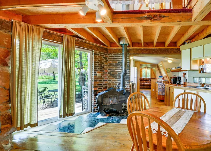 Holiday home 'snowflake Cabin' - Mins To Cody & Red Lodge!